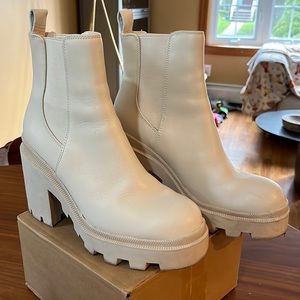 steve madden cream colored chunky boot size 8